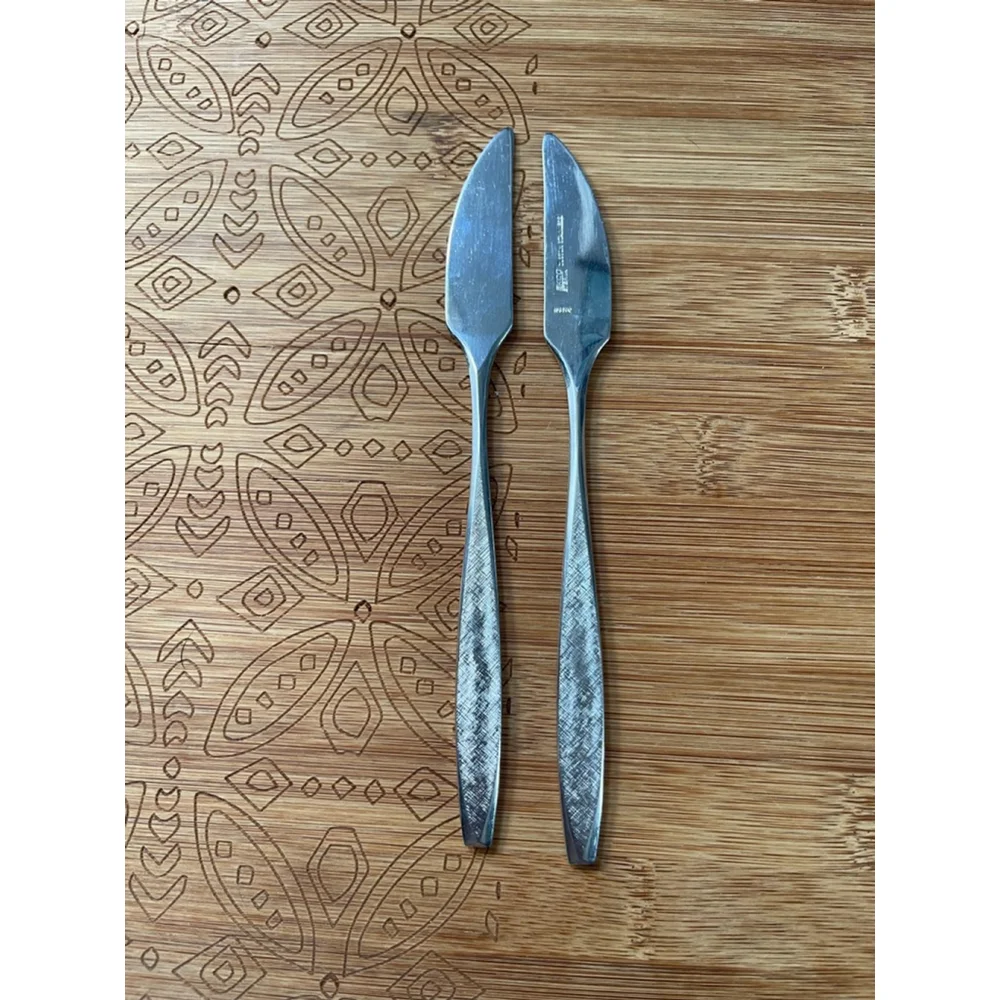 EKCO Eterna Corsair Stainless Cheese Spreaders / Butter Spreaders – Set of 2